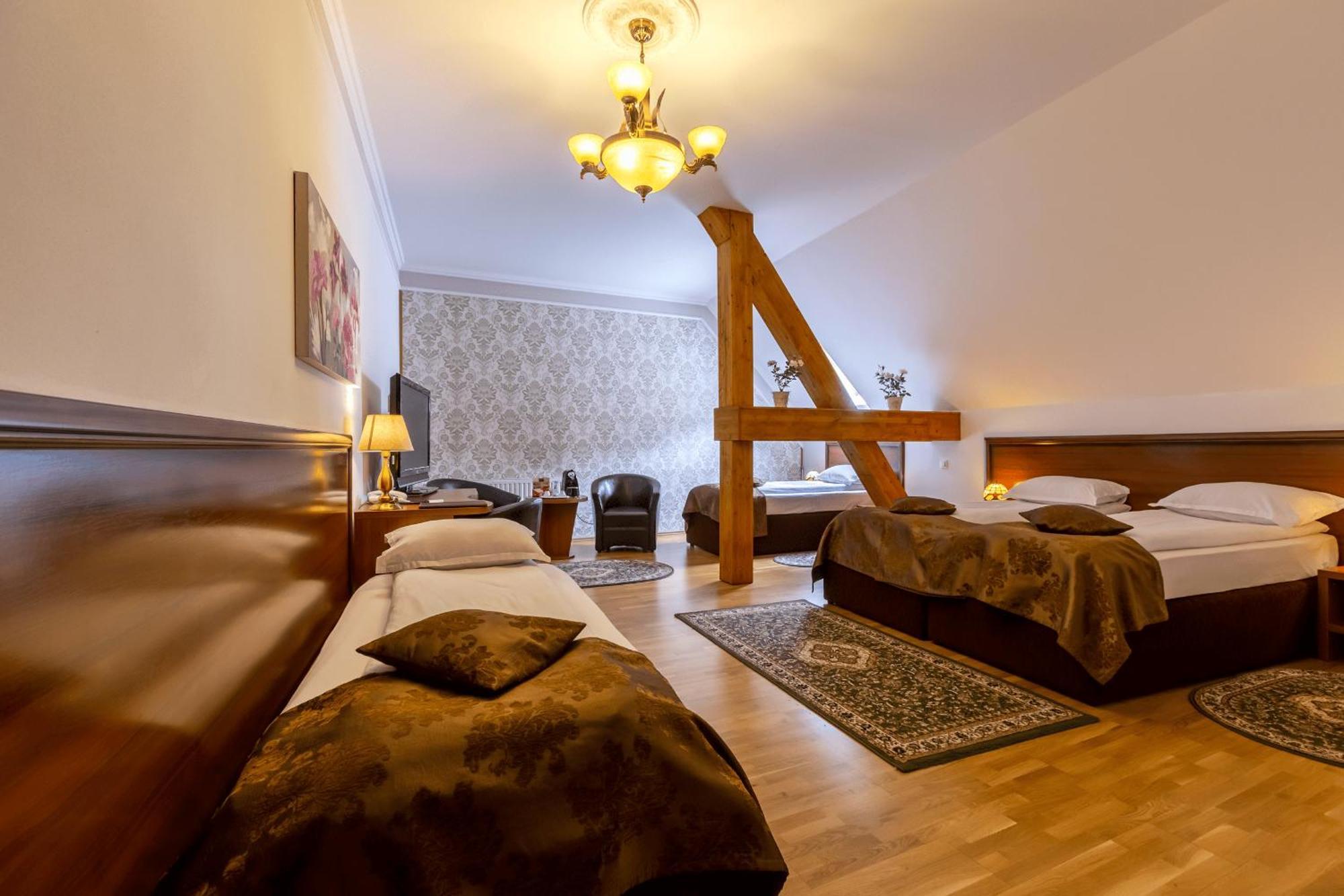 Hotel Boutique Bulevard Sighisoara Exterior photo